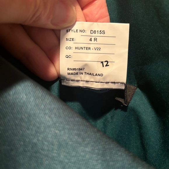 Alfred Sung Draped One Shoulder A-line Gown in Hunter Green Size 4 NWT - Picture 6 of 6